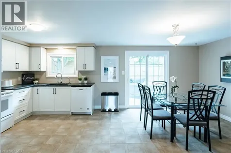 28 Mcgibbon Court Kitchener ON N2A 3P2