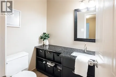 28 Mcgibbon Court Kitchener ON N2A 3P2