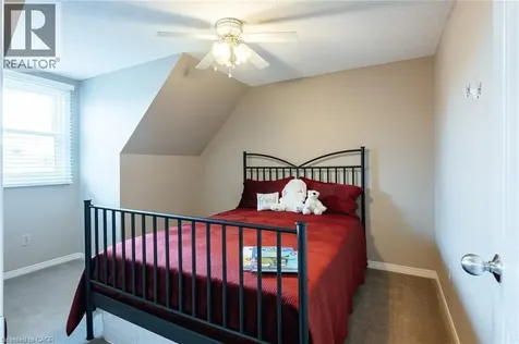 28 Mcgibbon Court Kitchener ON N2A 3P2