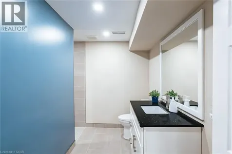 28 Mcgibbon Court Kitchener ON N2A 3P2