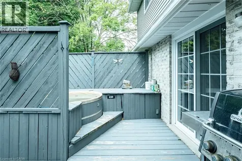 28 Mcgibbon Court Kitchener ON N2A 3P2