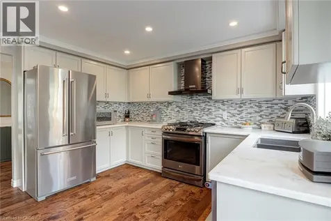 479 Timbercroft Crescent Waterloo ON N2T 2J2