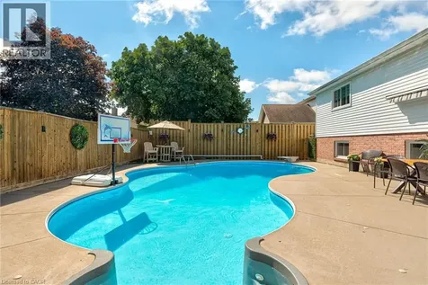 479 Timbercroft Crescent Waterloo ON N2T 2J2