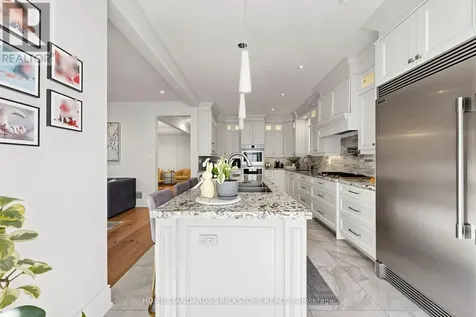 39 Nature Way Crescent East Gwillimbury ON L9N 0A7