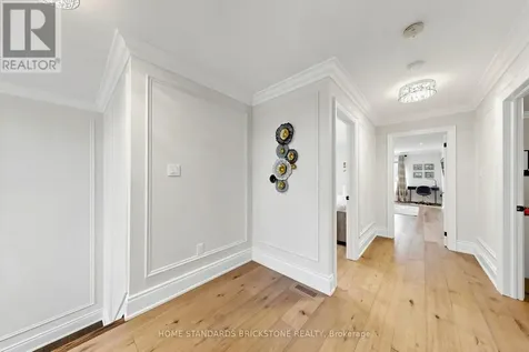 39 Nature Way Crescent East Gwillimbury ON L9N 0A7