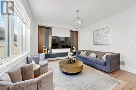 39 Nature Way Crescent East Gwillimbury ON L9N 0A7