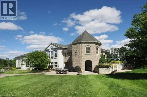 137 Foxboro Drive Baden ON N3A 3N2