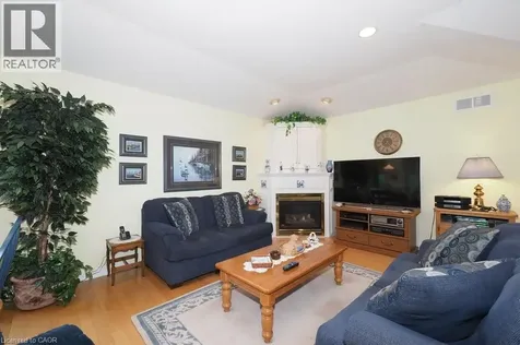137 Foxboro Drive Baden ON N3A 3N2
