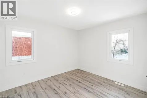 100 Green Mountain Road East Stoney Creek ON L8J 2W4