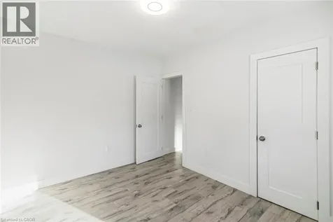 100 Green Mountain Road East Stoney Creek ON L8J 2W4