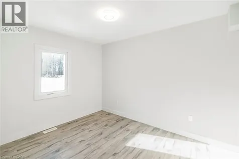 100 Green Mountain Road East Stoney Creek ON L8J 2W4