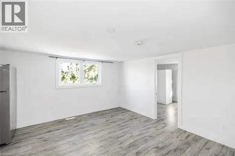 100 Green Mountain Road East Stoney Creek ON L8J 2W4