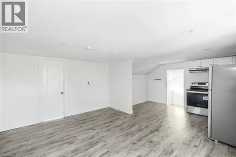 100 Green Mountain Road East Stoney Creek ON L8J 2W4