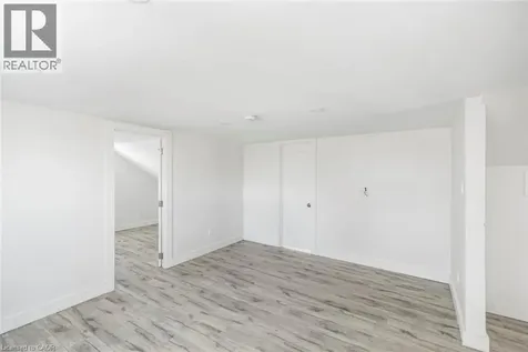 100 Green Mountain Road East Stoney Creek ON L8J 2W4