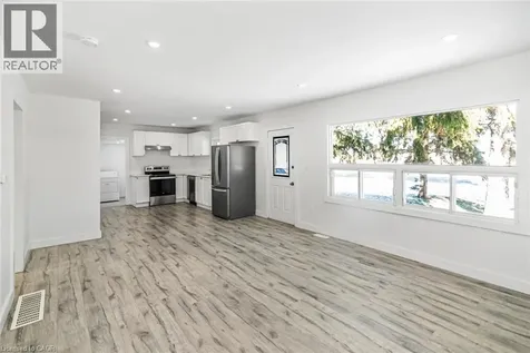 100 Green Mountain Road East Stoney Creek ON L8J 2W4