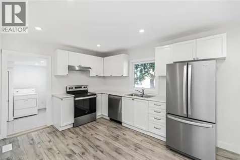 100 Green Mountain Road East Stoney Creek ON L8J 2W4