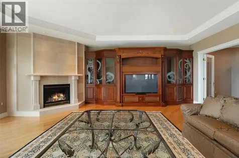 4955 Riverside Drive Windsor ON N8Y 5A3