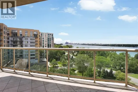 4955 Riverside Drive Windsor ON N8Y 5A3