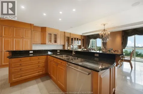 4955 Riverside Drive Windsor ON N8Y 5A3