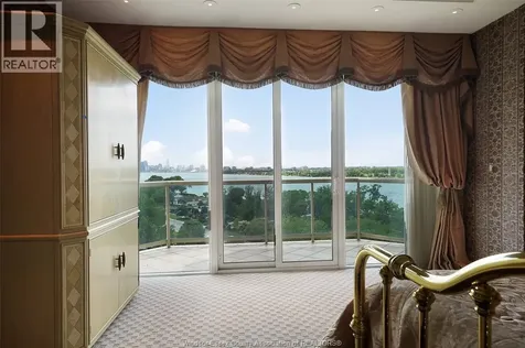 4955 Riverside Drive Windsor ON N8Y 5A3
