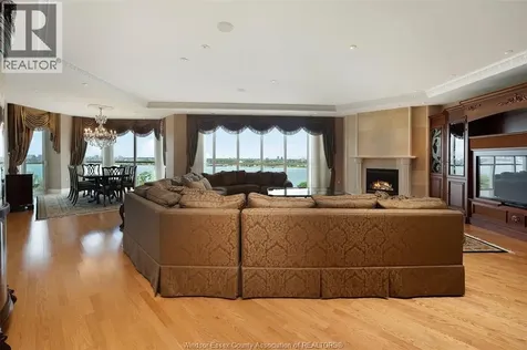 4955 Riverside Drive Windsor ON N8Y 5A3
