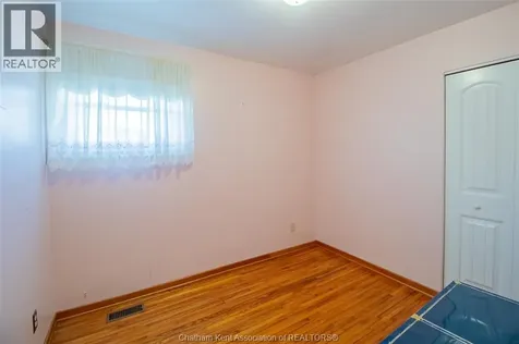 8 Regal Place Chatham ON N7M 5P5