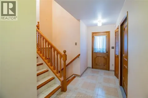8 Regal Place Chatham ON N7M 5P5