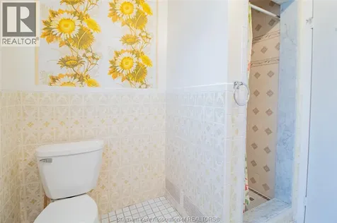 8 Regal Place Chatham ON N7M 5P5