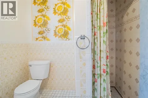 8 Regal Place Chatham ON N7M 5P5
