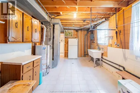 8 Regal Place Chatham ON N7M 5P5