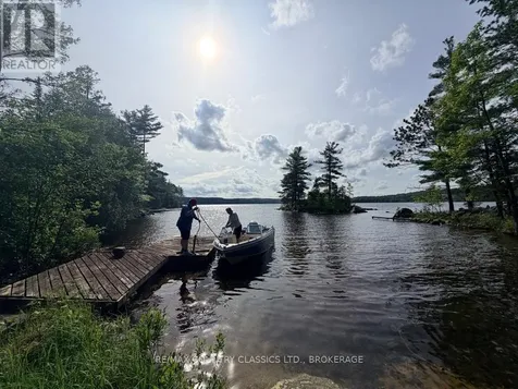 860 Mazinaw Lake Addington Highlands ON K0H 1K0