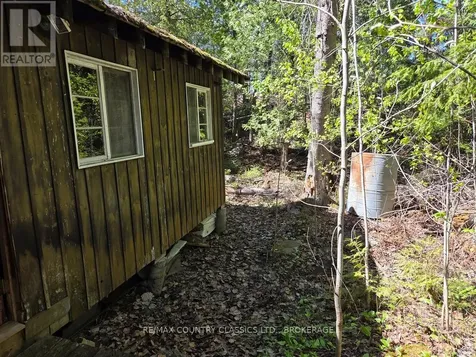 860 Mazinaw Lake Addington Highlands ON K0H 1K0