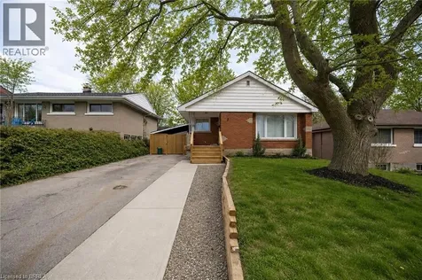 76 Glenview Avenue Cambridge ON N1R 2W2