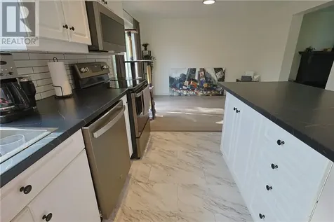 12 Downsview Crescent Ottawa ON K2G 0A5