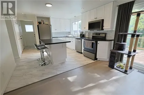 12 Downsview Crescent Ottawa ON K2G 0A5