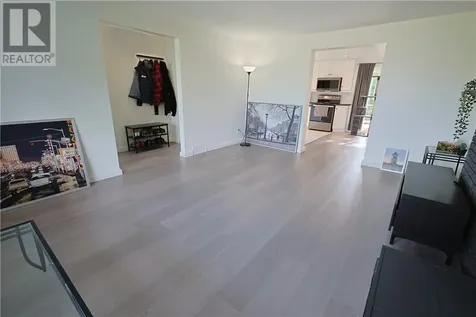 12 Downsview Crescent Ottawa ON K2G 0A5