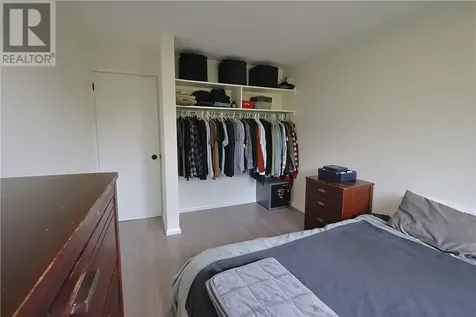 12 Downsview Crescent Ottawa ON K2G 0A5