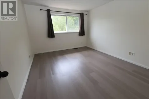 12 Downsview Crescent Ottawa ON K2G 0A5
