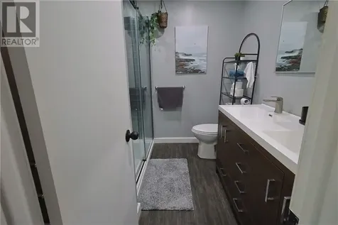 12 Downsview Crescent Ottawa ON K2G 0A5