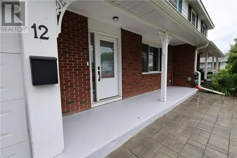 12 Downsview Crescent Ottawa ON K2G 0A5