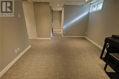 12 Downsview Crescent Ottawa ON K2G 0A5