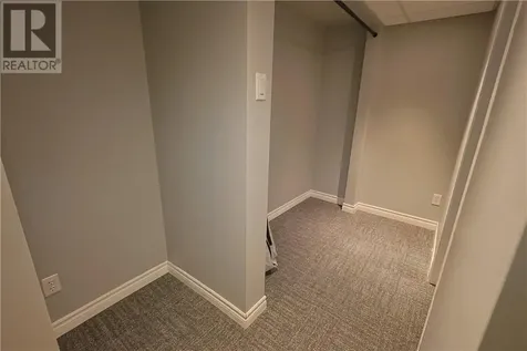 12 Downsview Crescent Ottawa ON K2G 0A5