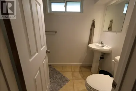 12 Downsview Crescent Ottawa ON K2G 0A5