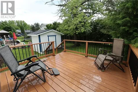 12 Downsview Crescent Ottawa ON K2G 0A5