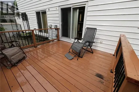 12 Downsview Crescent Ottawa ON K2G 0A5