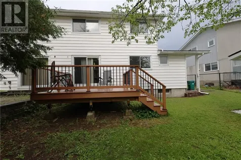 12 Downsview Crescent Ottawa ON K2G 0A5