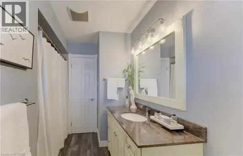 55 Southwood Drive Kitchener ON N2E 2E6