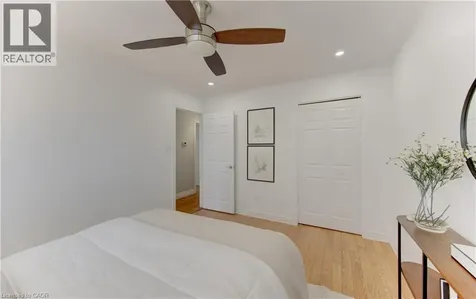 55 Southwood Drive Kitchener ON N2E 2E6
