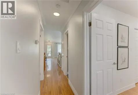 55 Southwood Drive Kitchener ON N2E 2E6