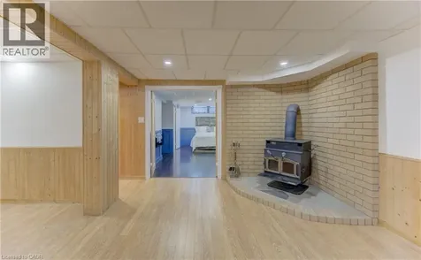 55 Southwood Drive Kitchener ON N2E 2E6